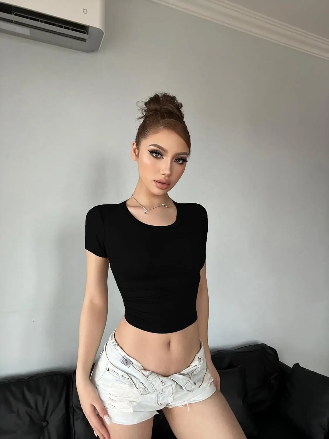 5 Pack Women's Casual Basic Going Out Crop Tops Short Sleeve Slim Fit Sexy Crew Neck Tight T Shirts